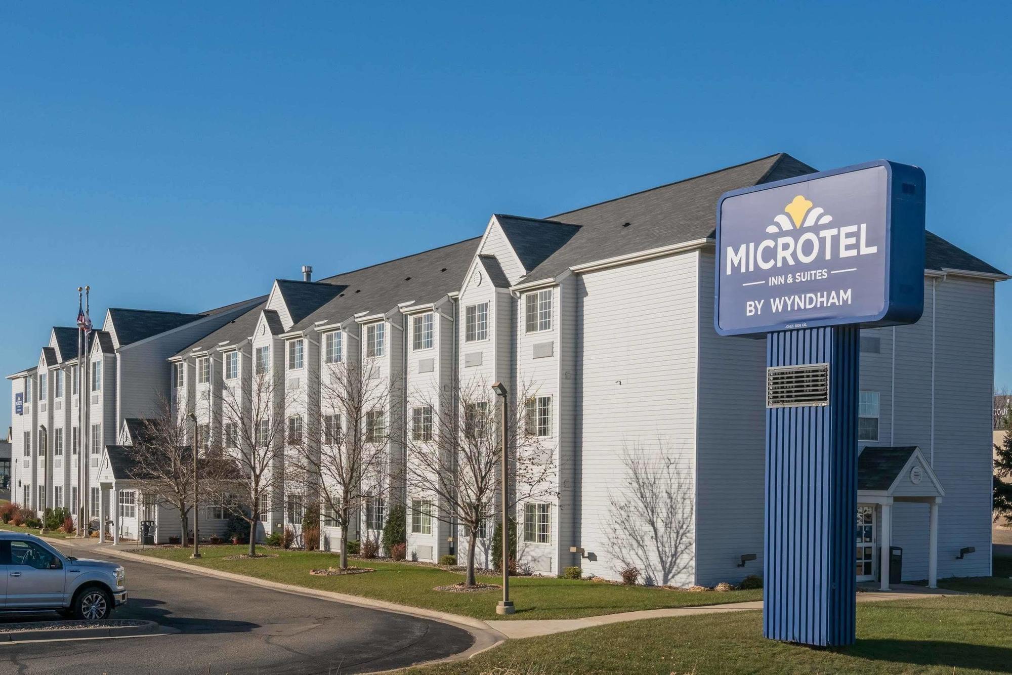 Microtel Inn & Suites By Wyndham Rochester North Mayo Clinic Bagian luar foto